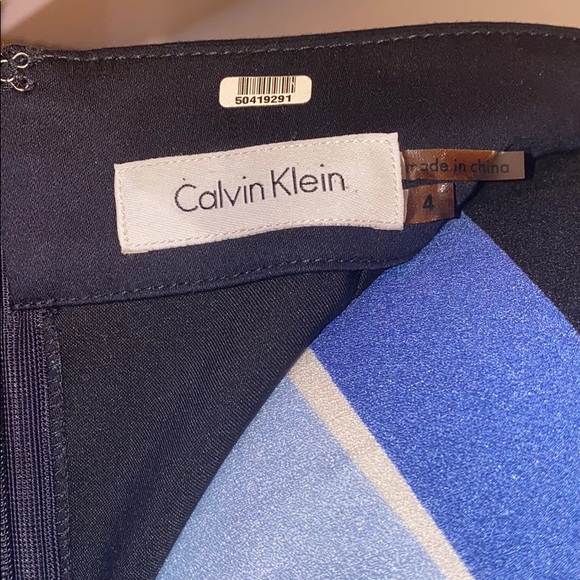 Classic Navy Suit Skirt Coordinate.Calvin Klein. 4 - Picture 6 of 8